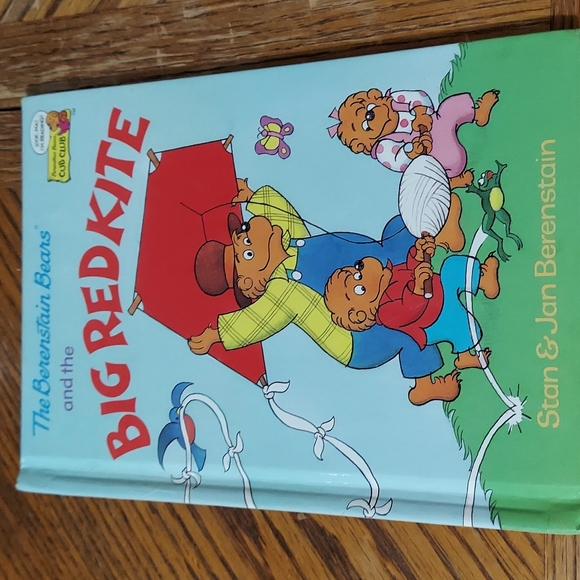 The Berenstain Bears And The Big Red Kite - Picture 14 of 14